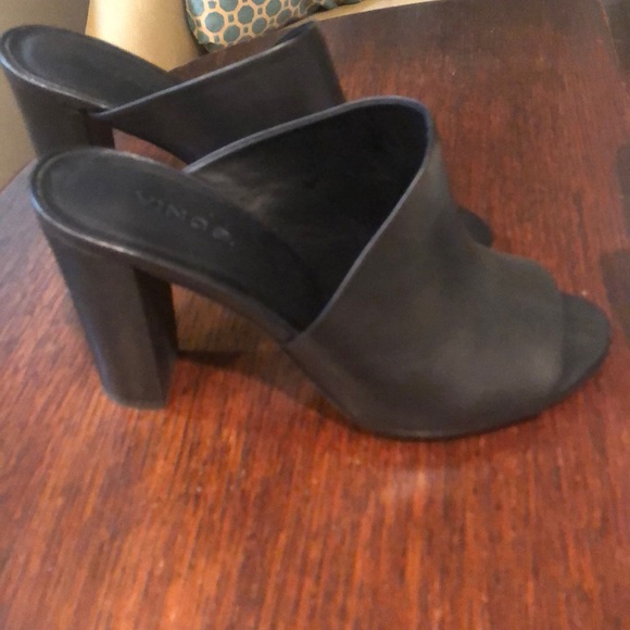 vince hanna block heel sandal